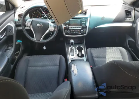 2018 Nissan Altima 2.5 z USA, uszkodzony, nr VIN 1N4AL3AP5JC267228